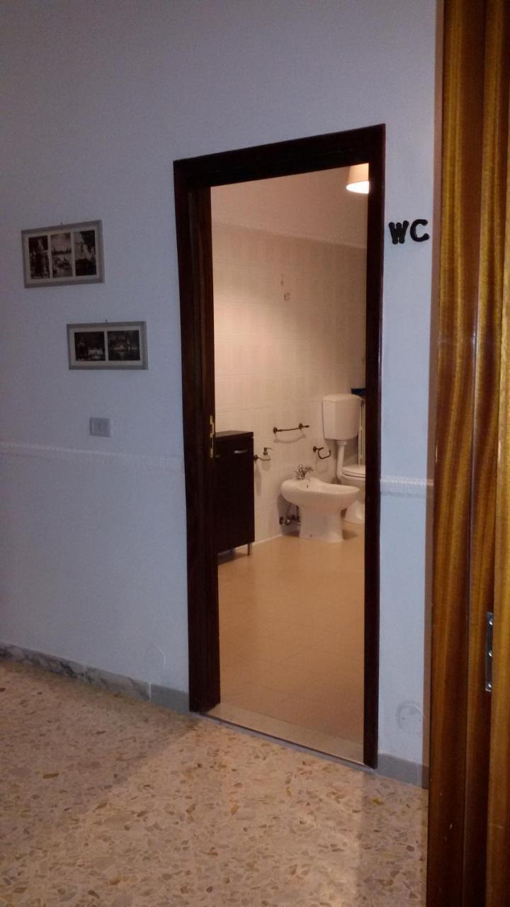 B&B Metropolitan Taranto Exterior photo