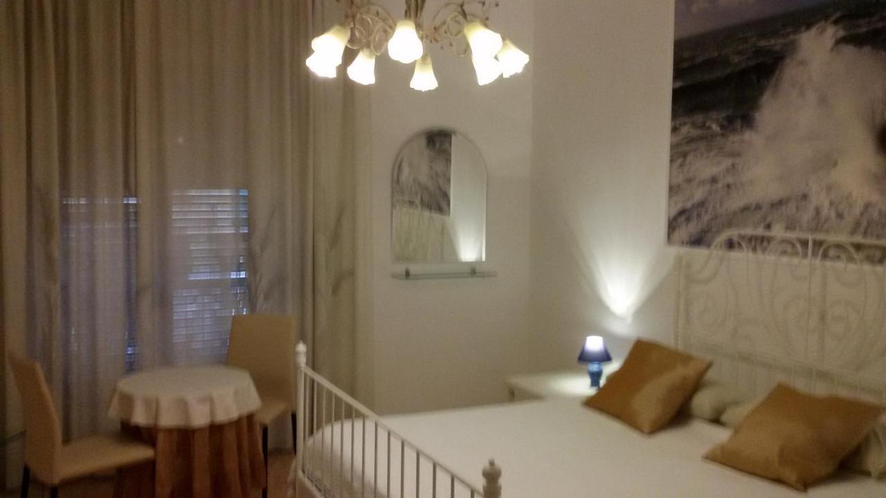 B&B Metropolitan Taranto Exterior photo
